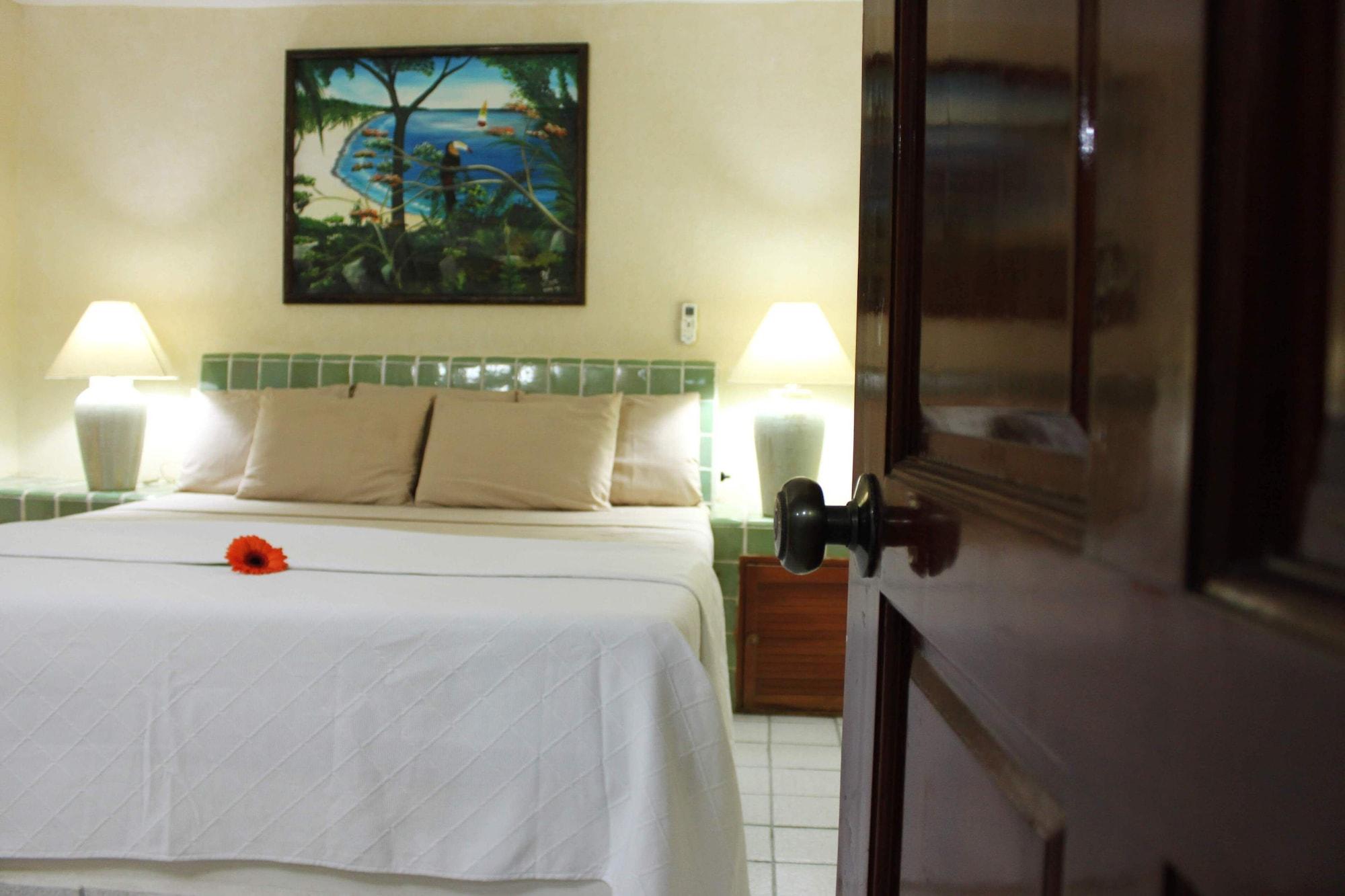 Coral Ixtapa Hotel Икстапа Екстериор снимка