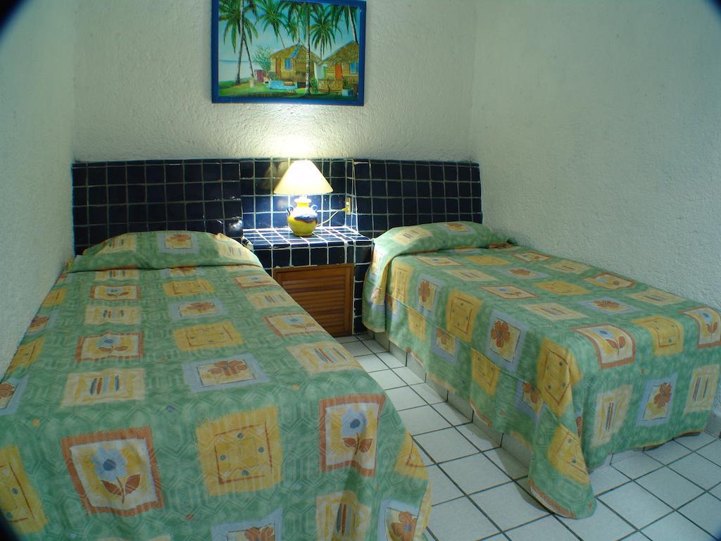 Coral Ixtapa Hotel Икстапа Екстериор снимка