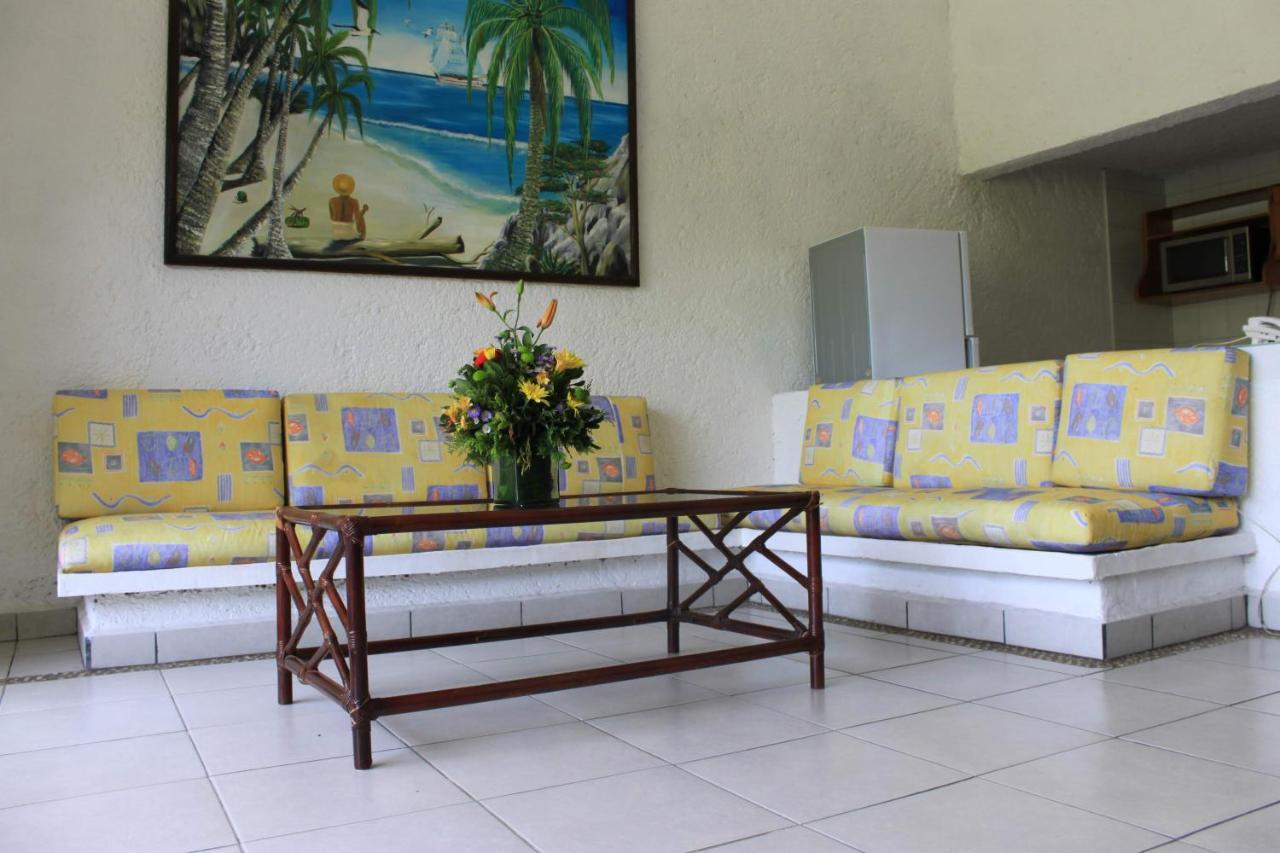 Coral Ixtapa Hotel Икстапа Екстериор снимка